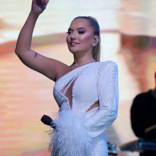 "Her defasında gözlerim doluyor"