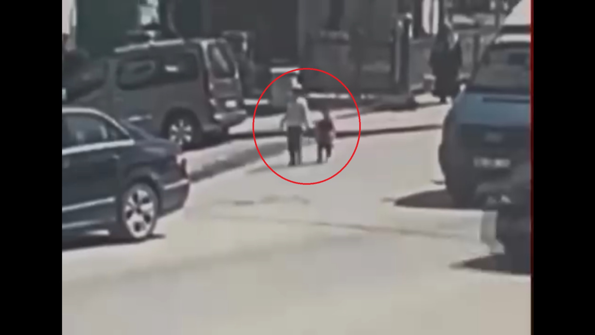 Ankara'da 3 yaşındaki çocuk dedesinin elinden kaçtı, kamyonetin çarpmasıyla hayatını kaybetti