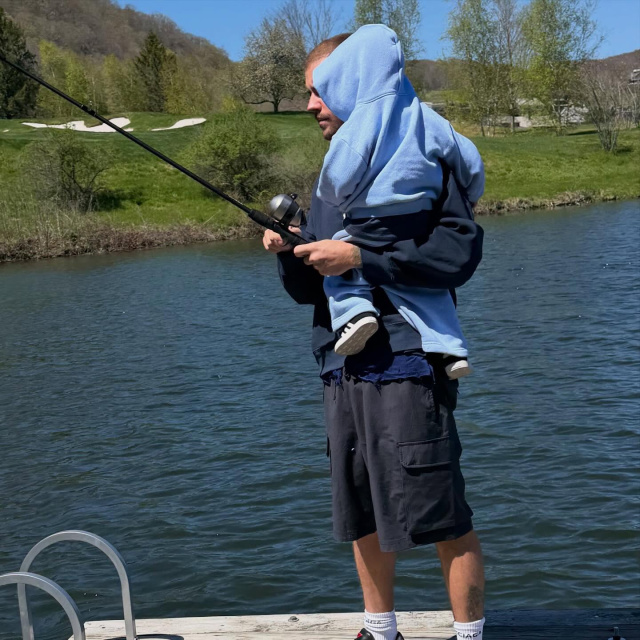 Pop yıldızının balık keyfi