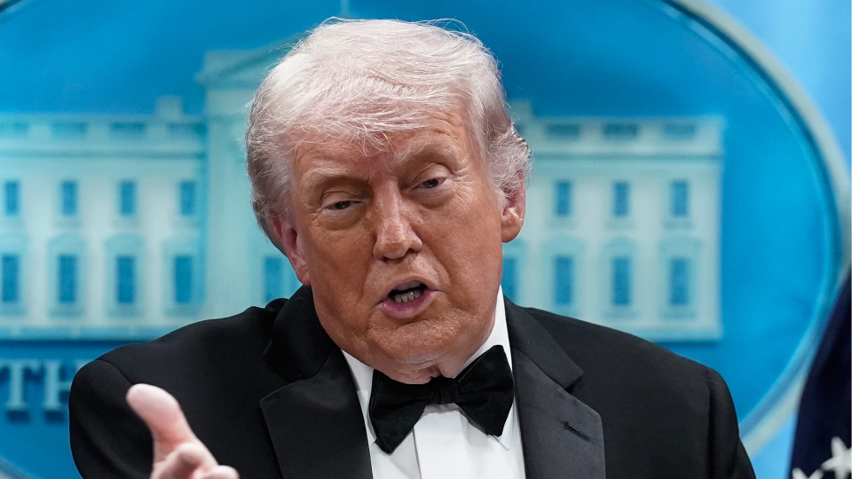 Trump: Salona girmeye bile yaklaşamadı