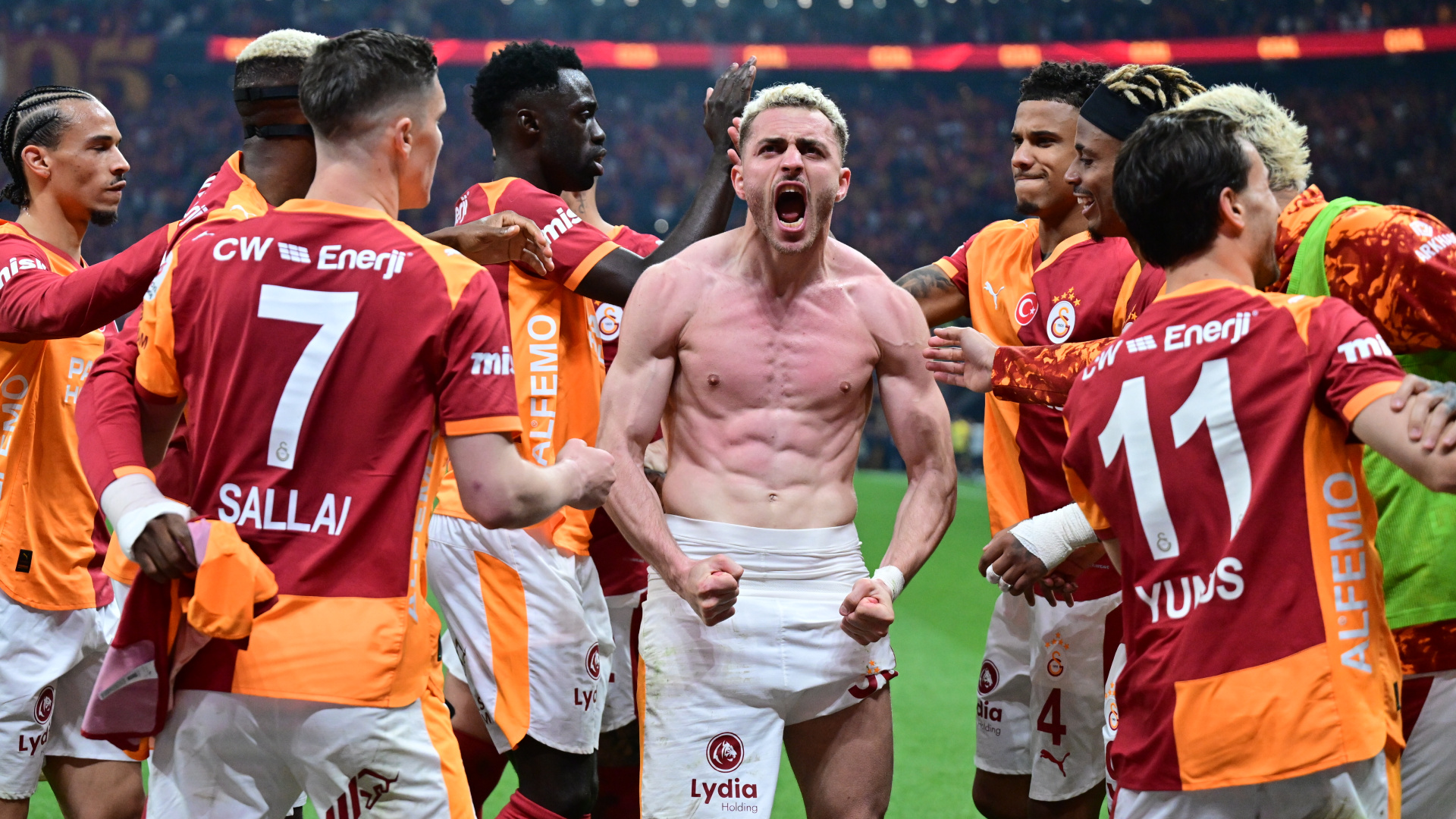 Galatasaray-Fenerbahçe derbisi: İlk 11'ler belli oldu, saat 20.00'de RAMS Park'ta
