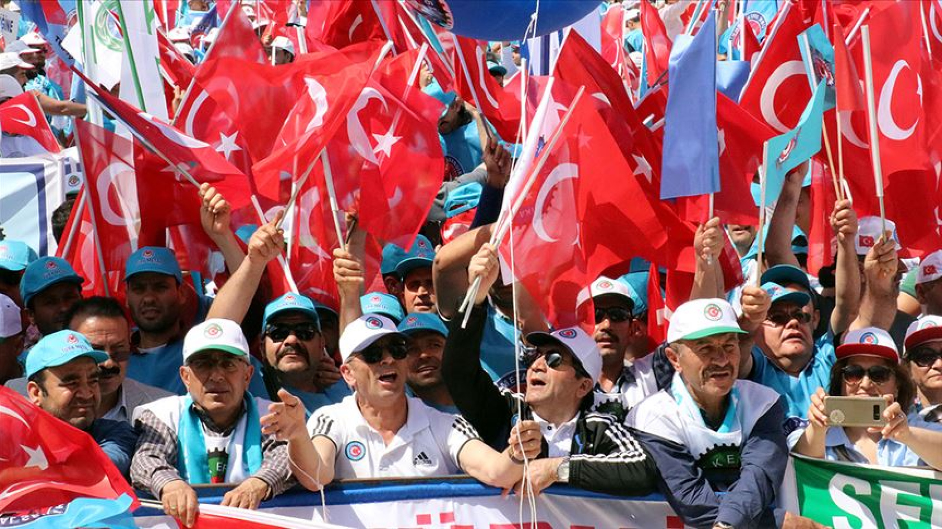 1 Mayıs 2026 hangi güne denk geliyor? Resmi tatil mi?