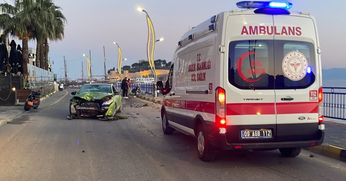Elektrikli skuter sürücüsü otomobille çarpışarak öldü