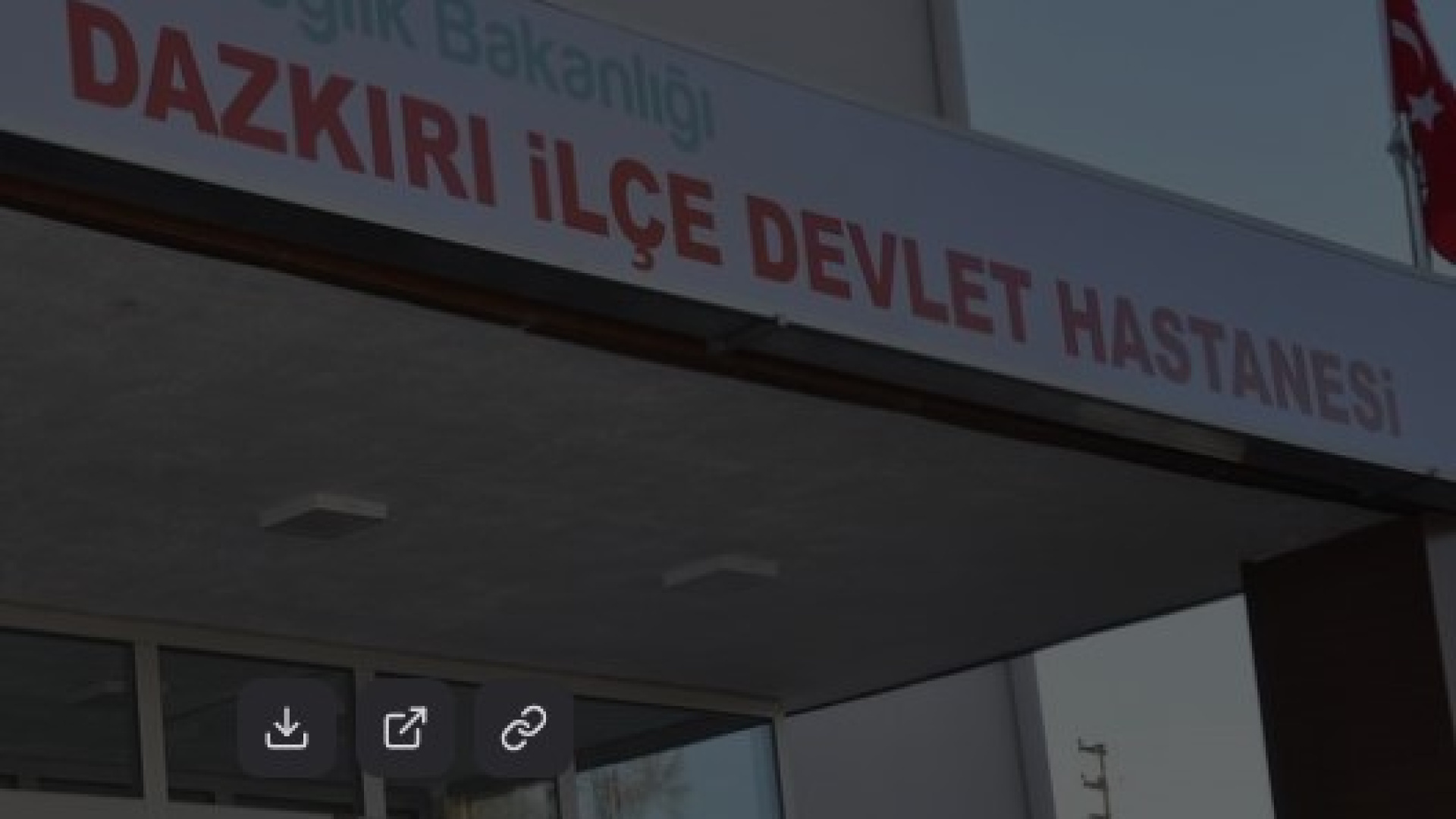 Afyonkarahisar'da traktör faciası: 3 yaşındaki kızını ezdi