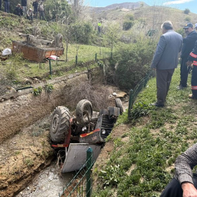 Traktör kazasında genç kız can verdi