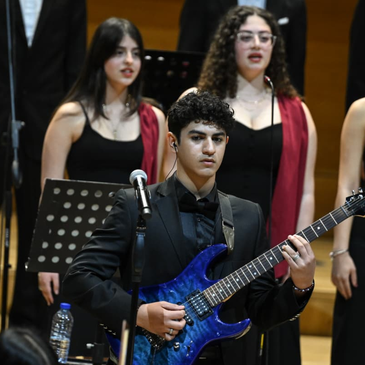Bakan Ersoy Hataylı çocukların hayalini gerçekleştirdi
