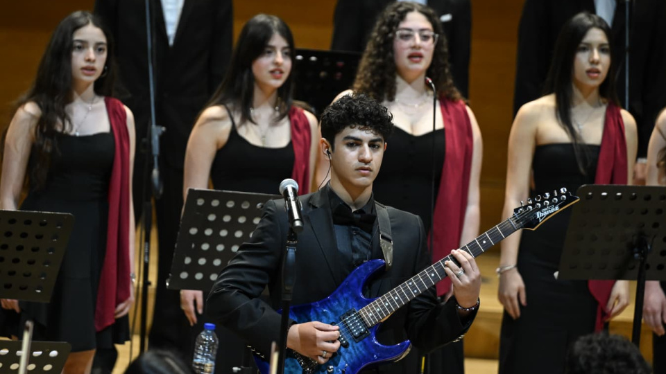 Bakan Ersoy Hataylı çocukların hayalini gerçekleştirdi