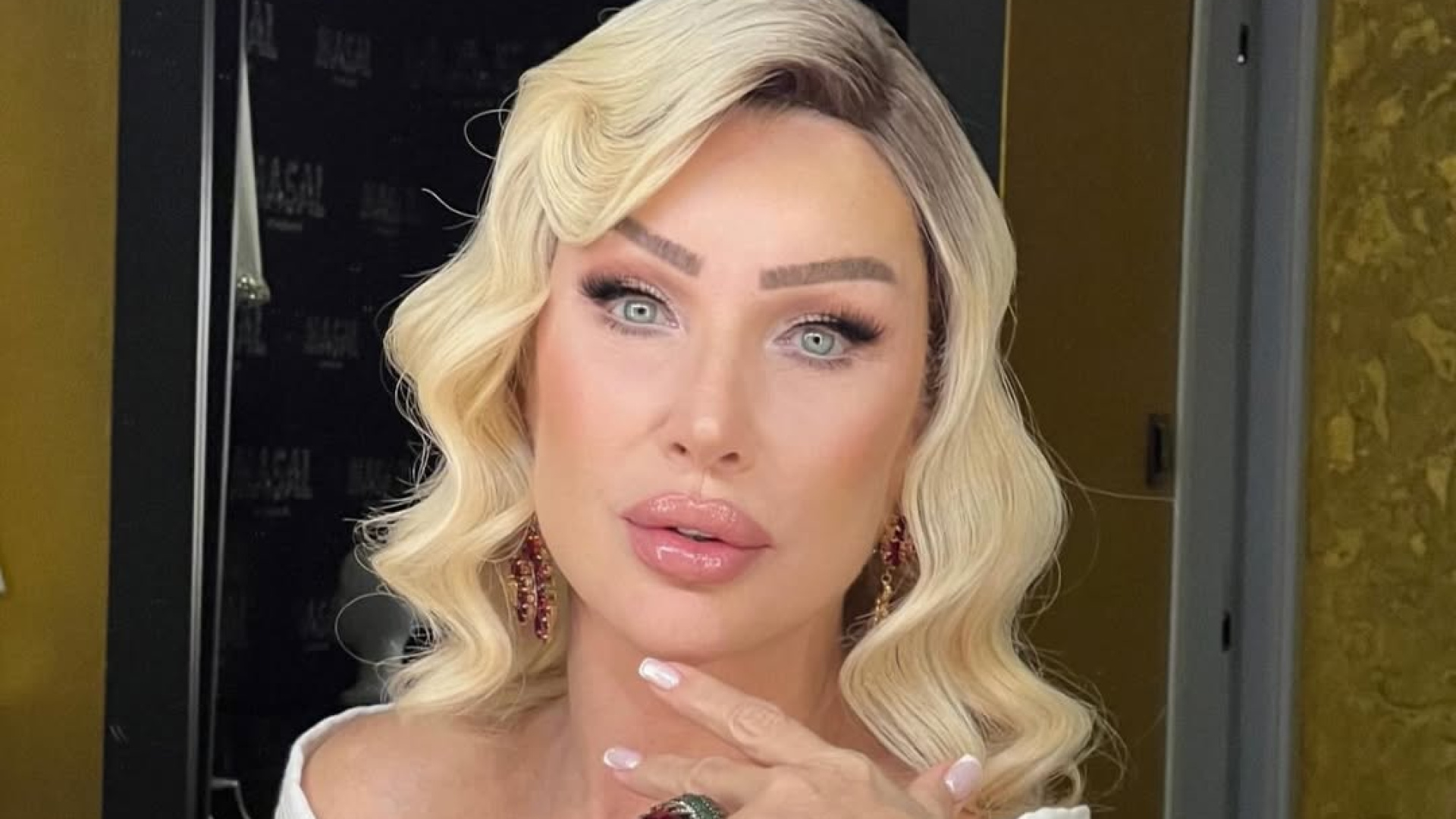 Seda Sayan yapay zeka görselini gerçek sanınca sosyal medyada alay konusu oldu