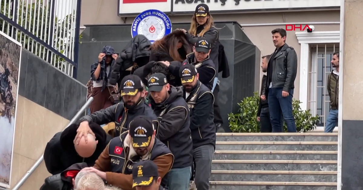 İstanbul'da 'fuhuş' operasyonu: 14 şüpheli gözaltına alındı