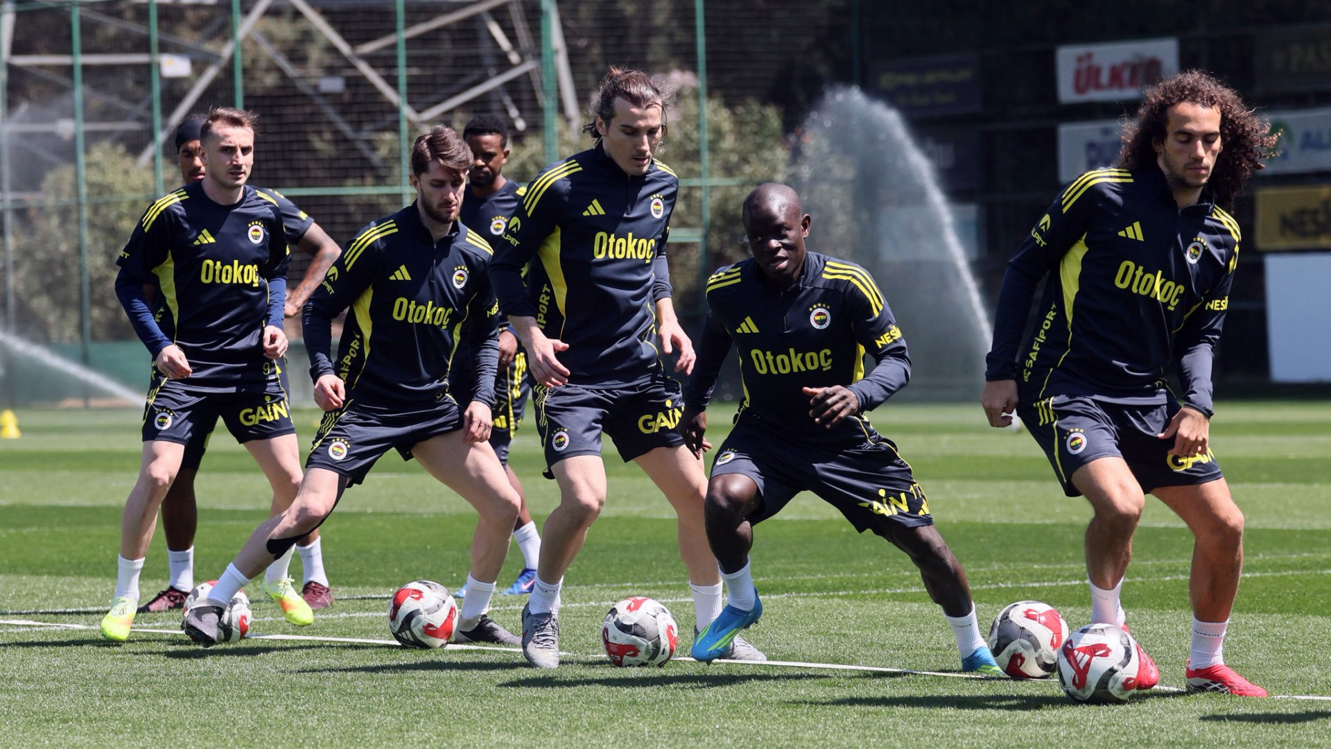 Fenerbahçe antrenmanları izlenebilir mi? Tedesco'nun sözleri tartışma yarattı
