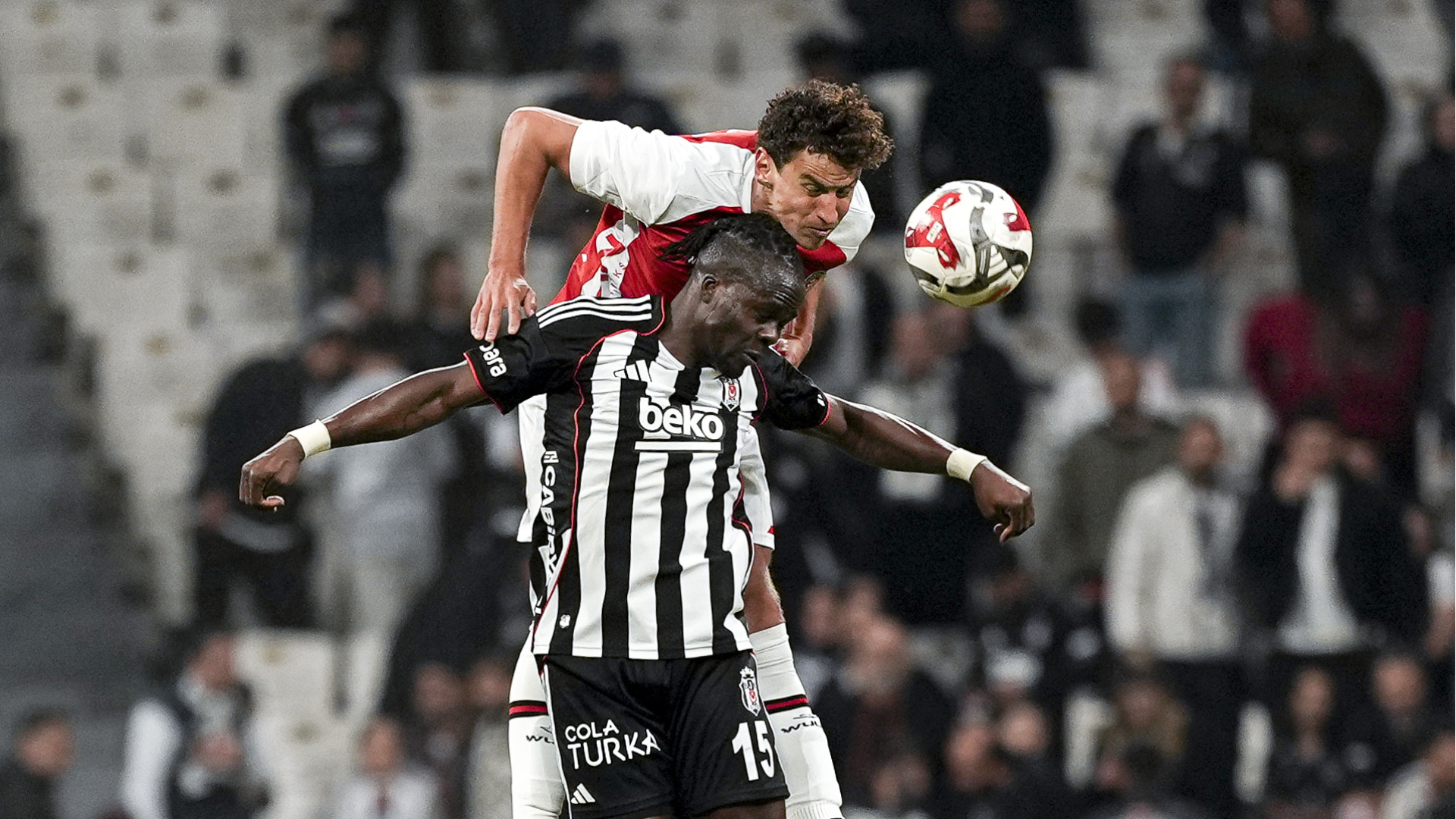 Beşiktaş-Kasımpaşa maçı yorumu: Spor yazarlarından eleştiri