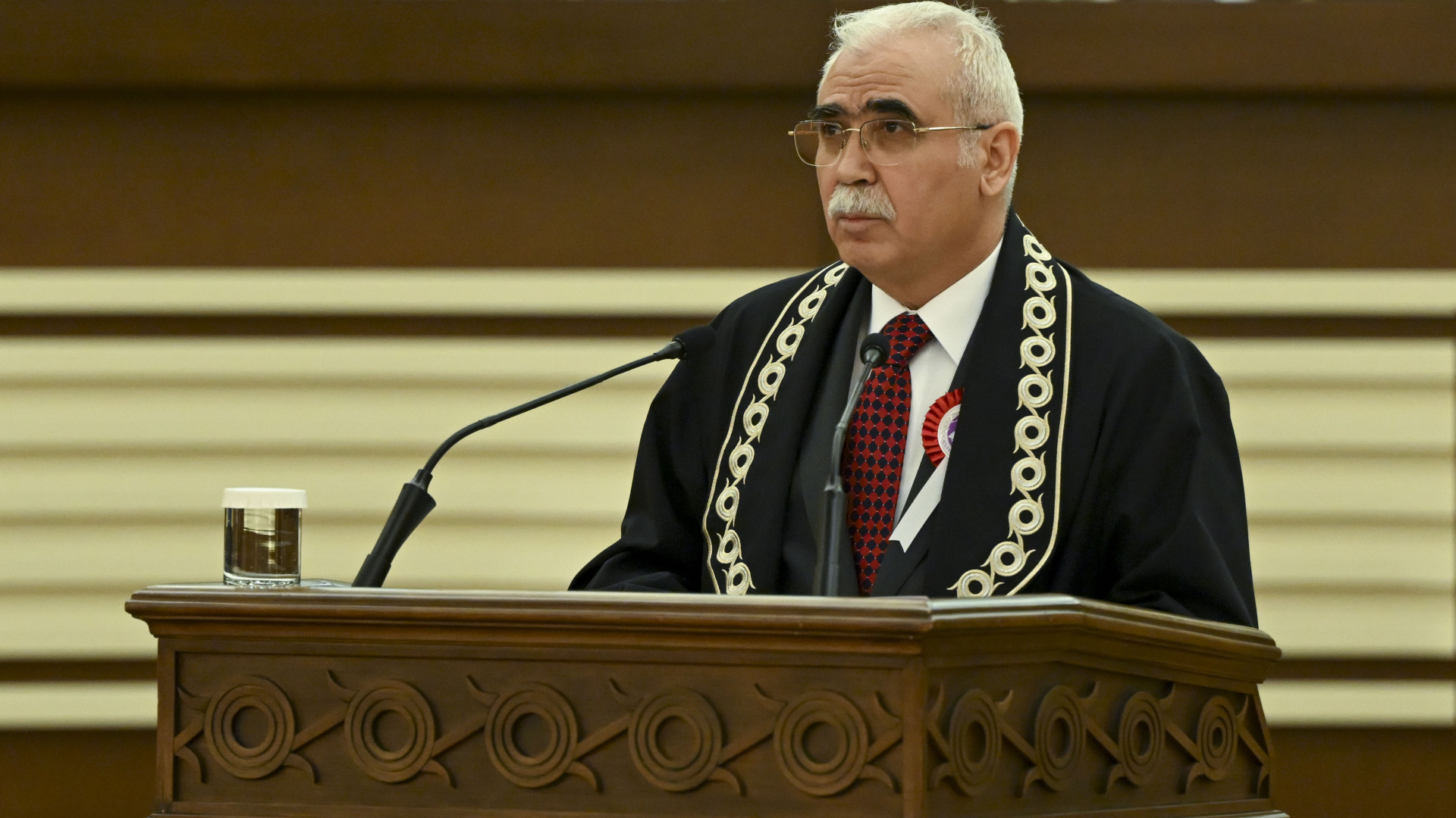 AYM Başkanı Özkaya: En büyük adaletsizlik savaştır