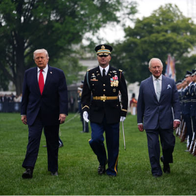 Donald Trump, Kral Charles'ı resmi törenle karşıladı