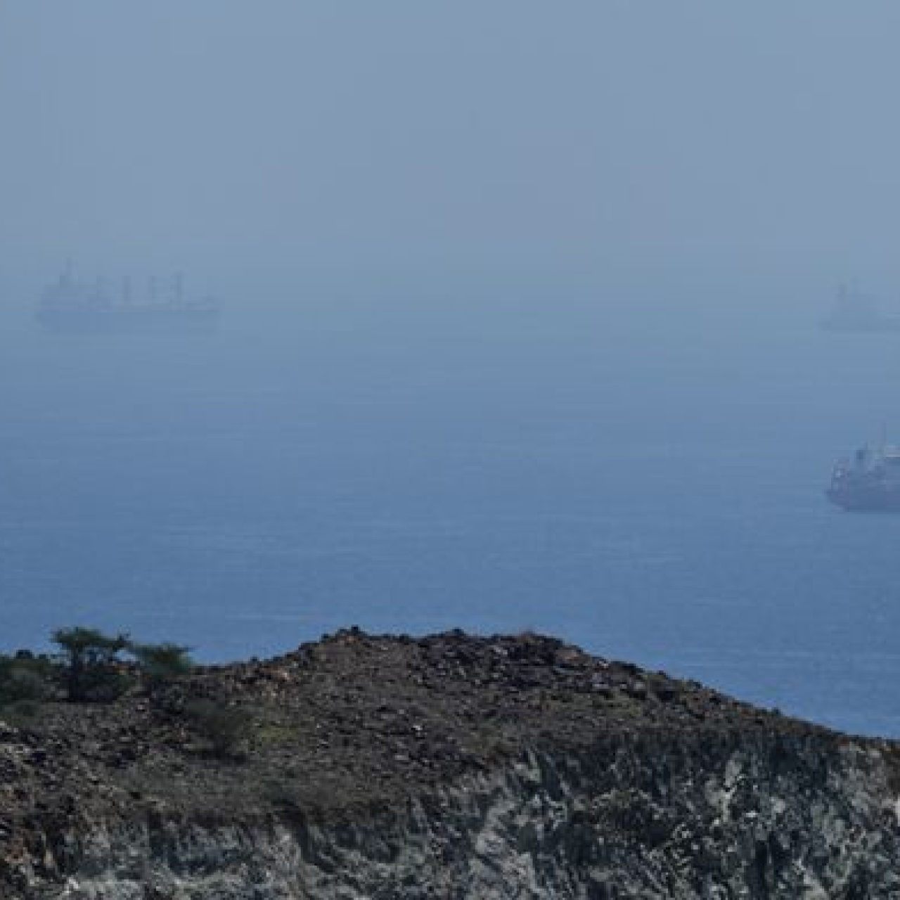 İran medyası: 52 İran gemisi abluka hattından geçti