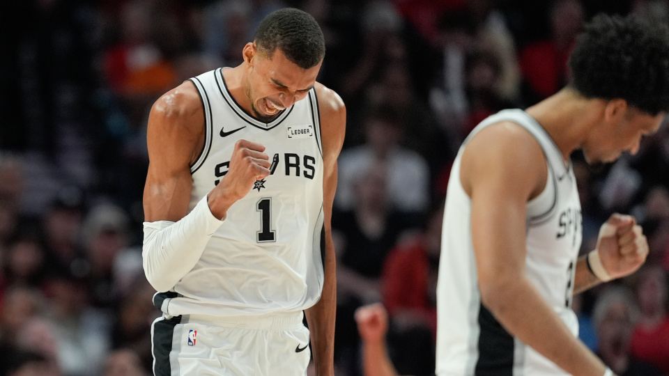 NBA'de Spurs, Konferans yarı finalinde!