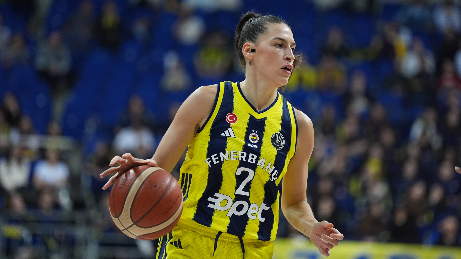 Galatasaray Fenerbahçe'den Sevgi Uzun'u transfer etti!