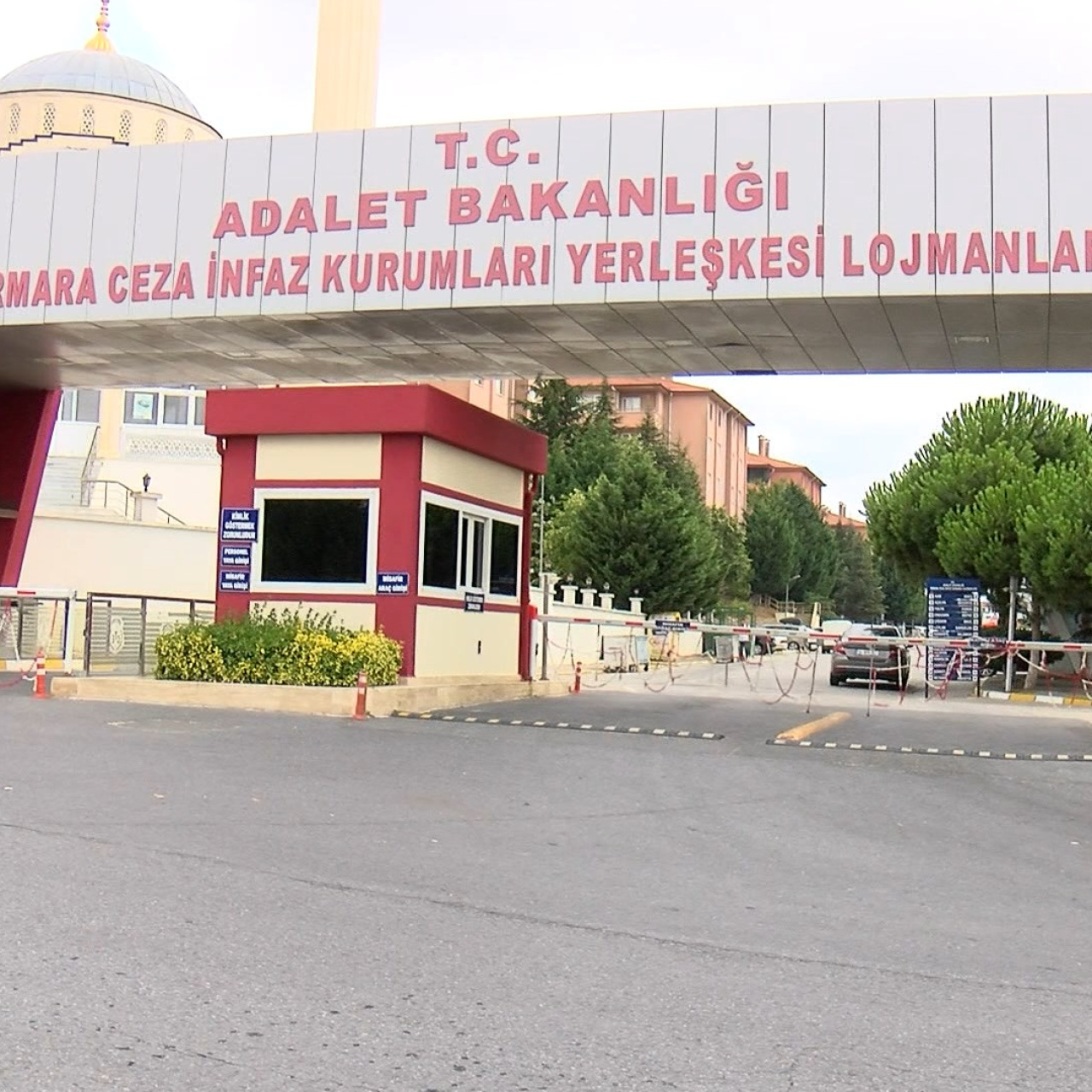 Sanıkların tartışması duruşmaya taşındı