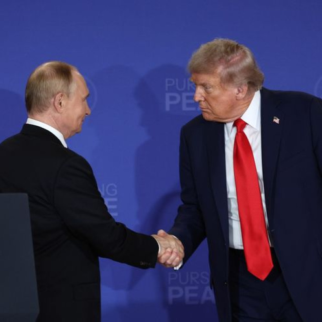 Trump ile Putin telefonda görüştü