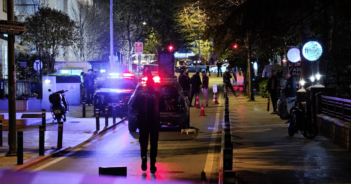 Kadıköy'derestorana silahlı saldırı