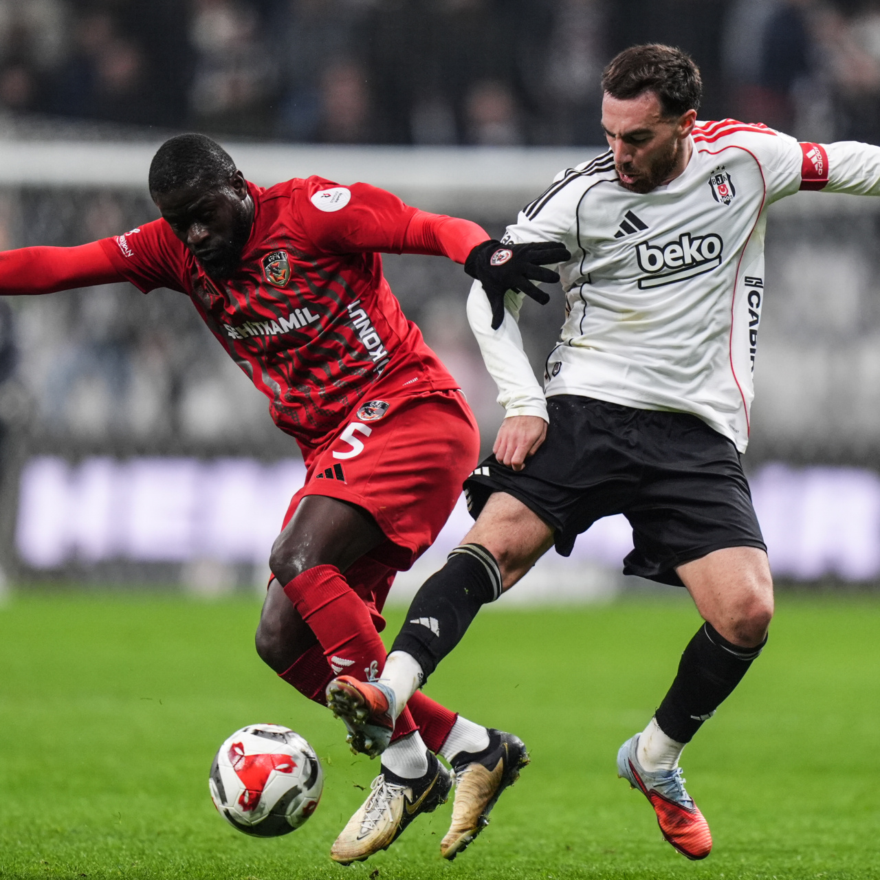 Beşiktaş, Gaziantep FK deplasmanında
