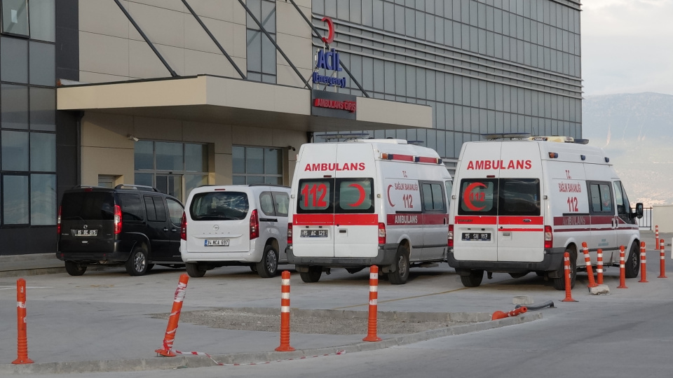 Yaşlı kadın çukura düştü! Feci ölüm!