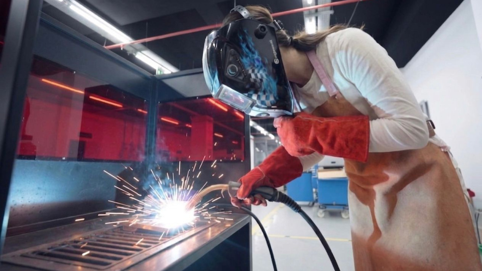 Konak'ta kadınlara kaynak operatörlüğü kursu