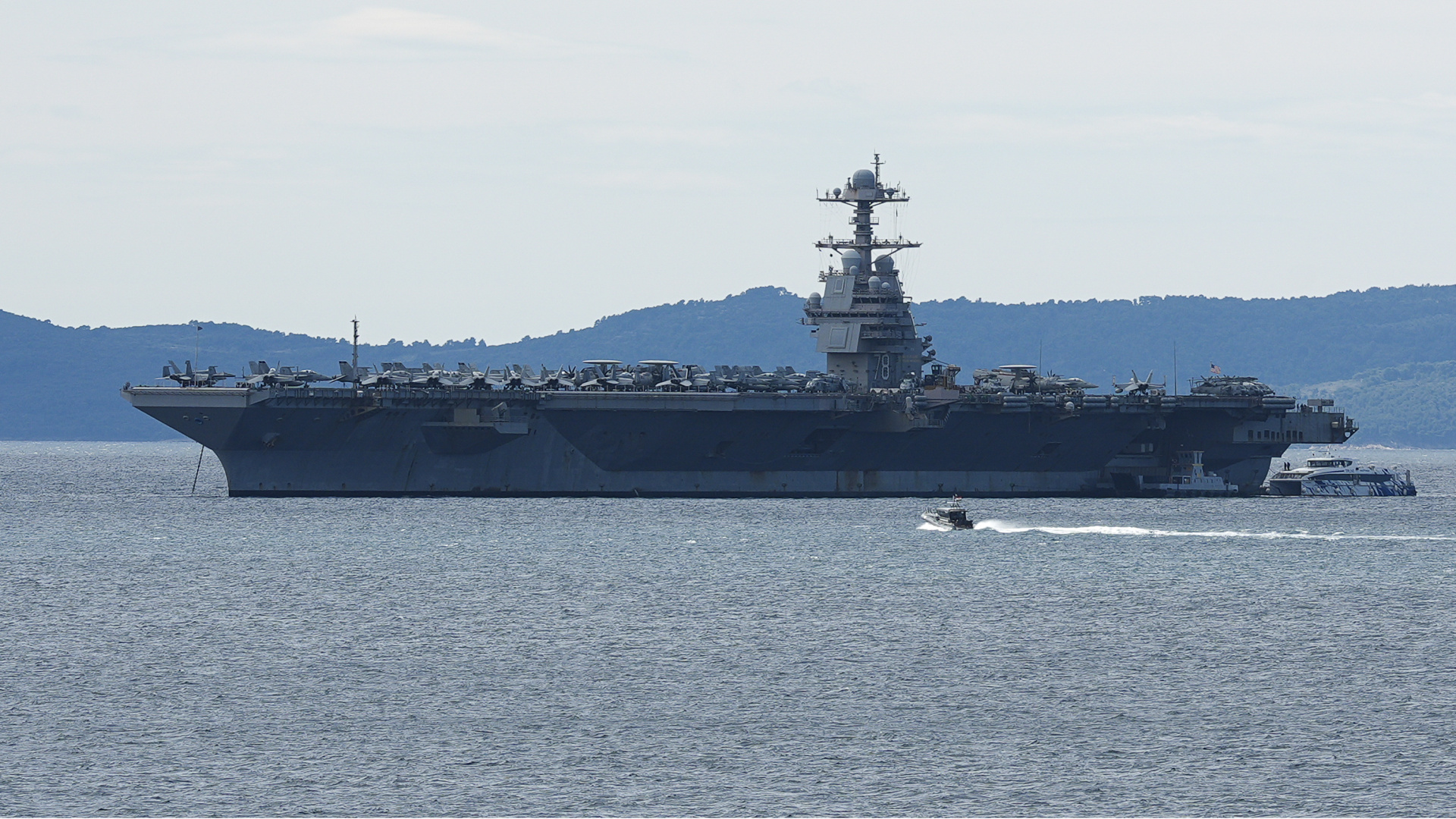 ABD'nin uçak gemisi bölgeden ayrılacak mı? Washington Post'a konuşan kaynaklar iddia etti: USS Gerald R. Ford uçak gemisi ülkeye dönüş yolculuğuna başlayacak | Dış Haberler