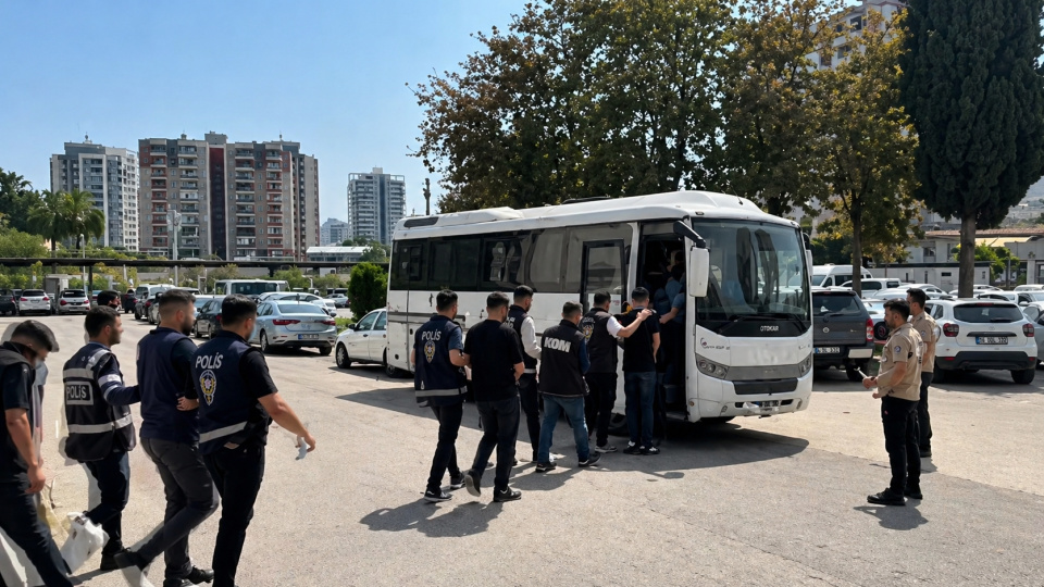 11 ilde operasyon: 42 gözaltı