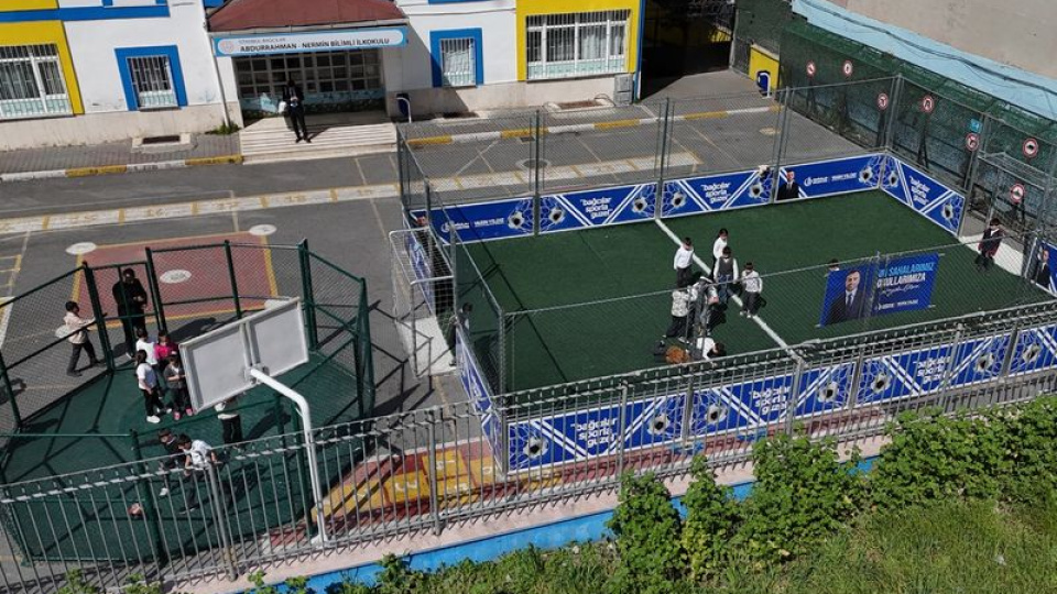 Bağcılar'da 35 noktaya mini spor sahası