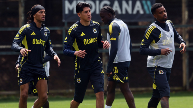 Fenerbahçe'de Alvarez takımla çalıştı!
