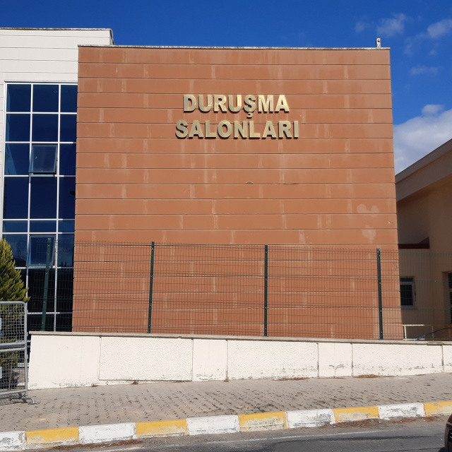 İBB 'yolsuzluk' davasında 15 tahliye