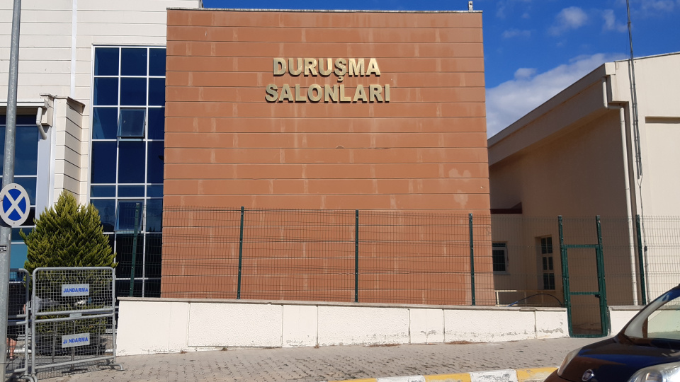 İBB 'yolsuzluk' davasında 15 tahliye