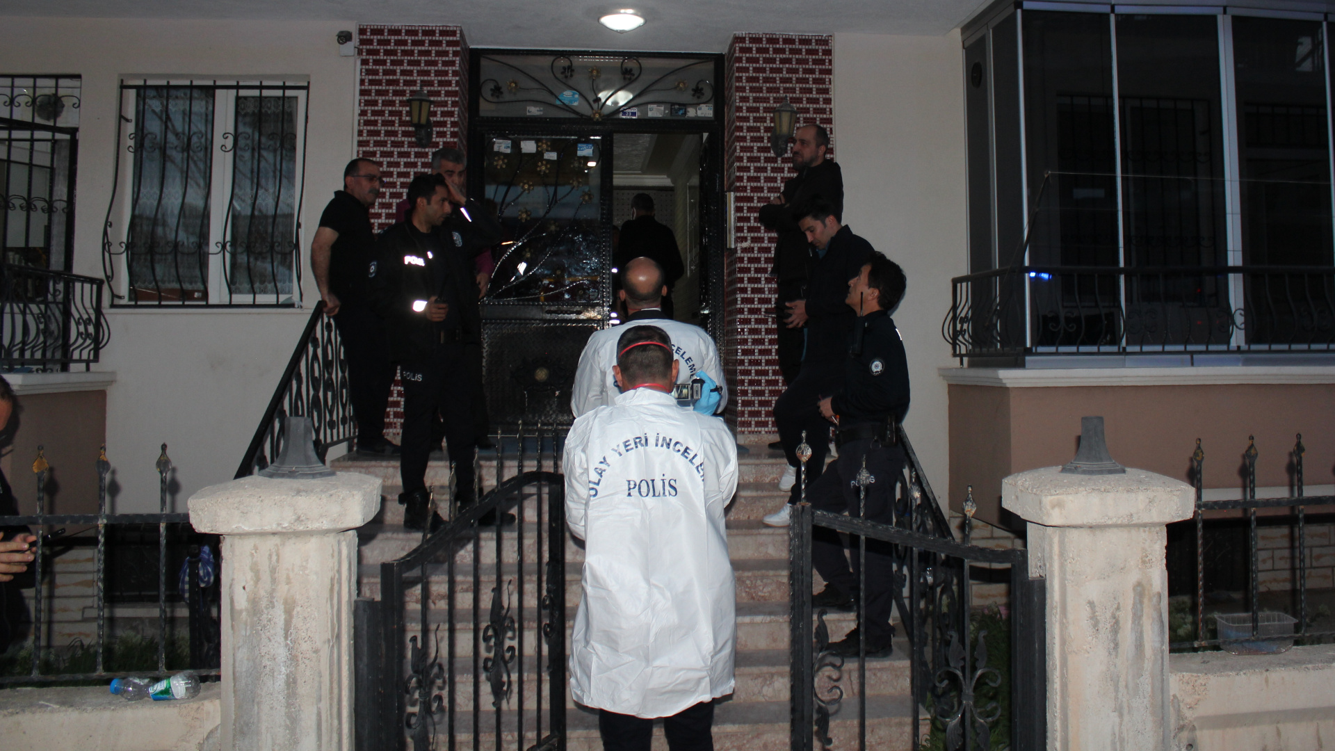 Meryem Nine Yemek Yaparken Elbisesi Tutuştu: Feci Son