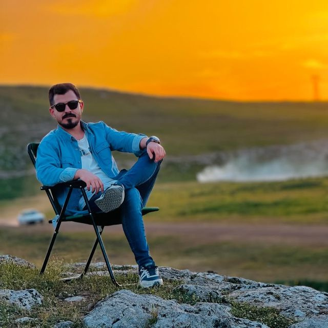 Arabada cansız bedeni bulundu