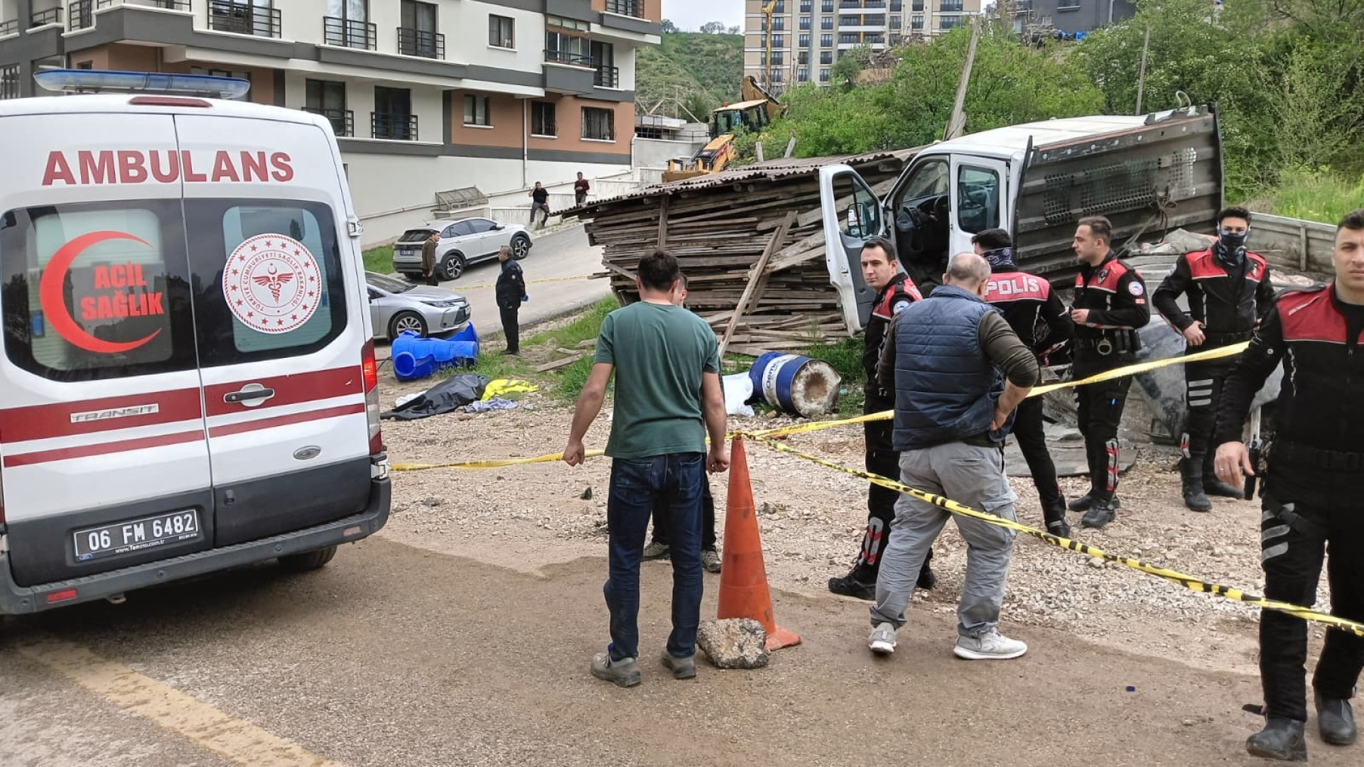 Ankara'da 1 Mayıs'ta Kamyonet Faciası: 2 İşçi Hayatını Kaybetti