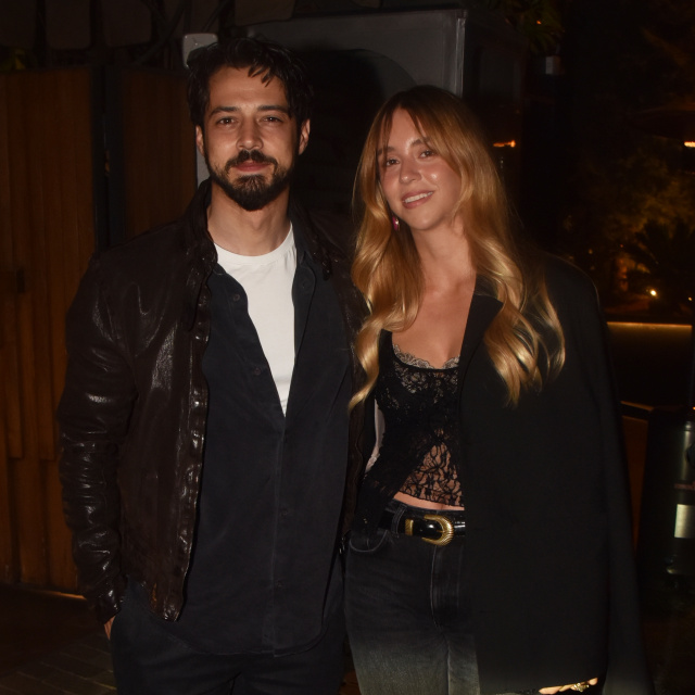 Aşıklar ilk kez yan yana poz verdi