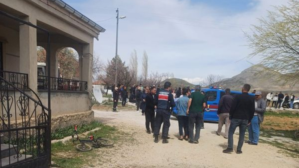Kocasını öldürüp, kendi canına kıydı