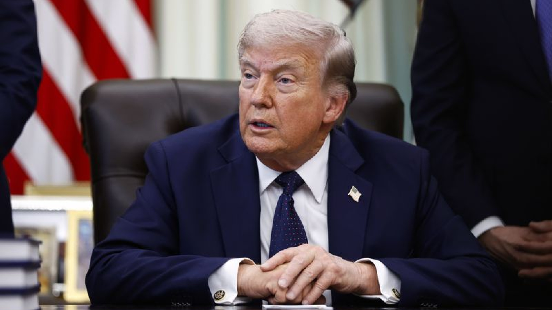 Donald Trump'tan AB'ye yeni gümrük vergisi | Dış Haberler