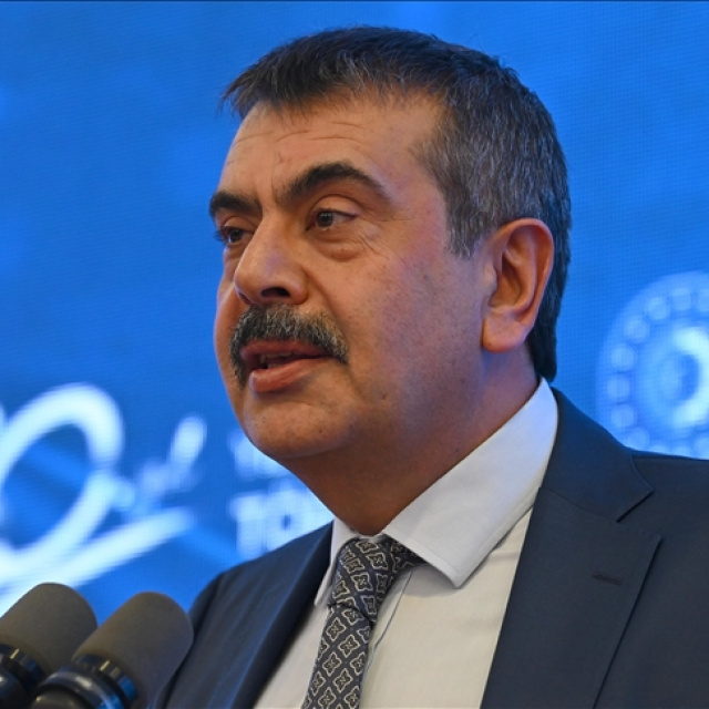 Ara tatil kalkıyor mu?