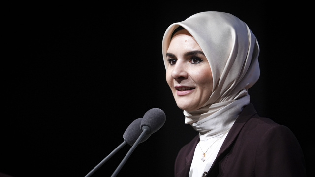 'Aile ile istikbale yürüyeceğiz'