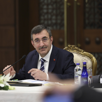 'Ateşten uzak tutuyoruz'