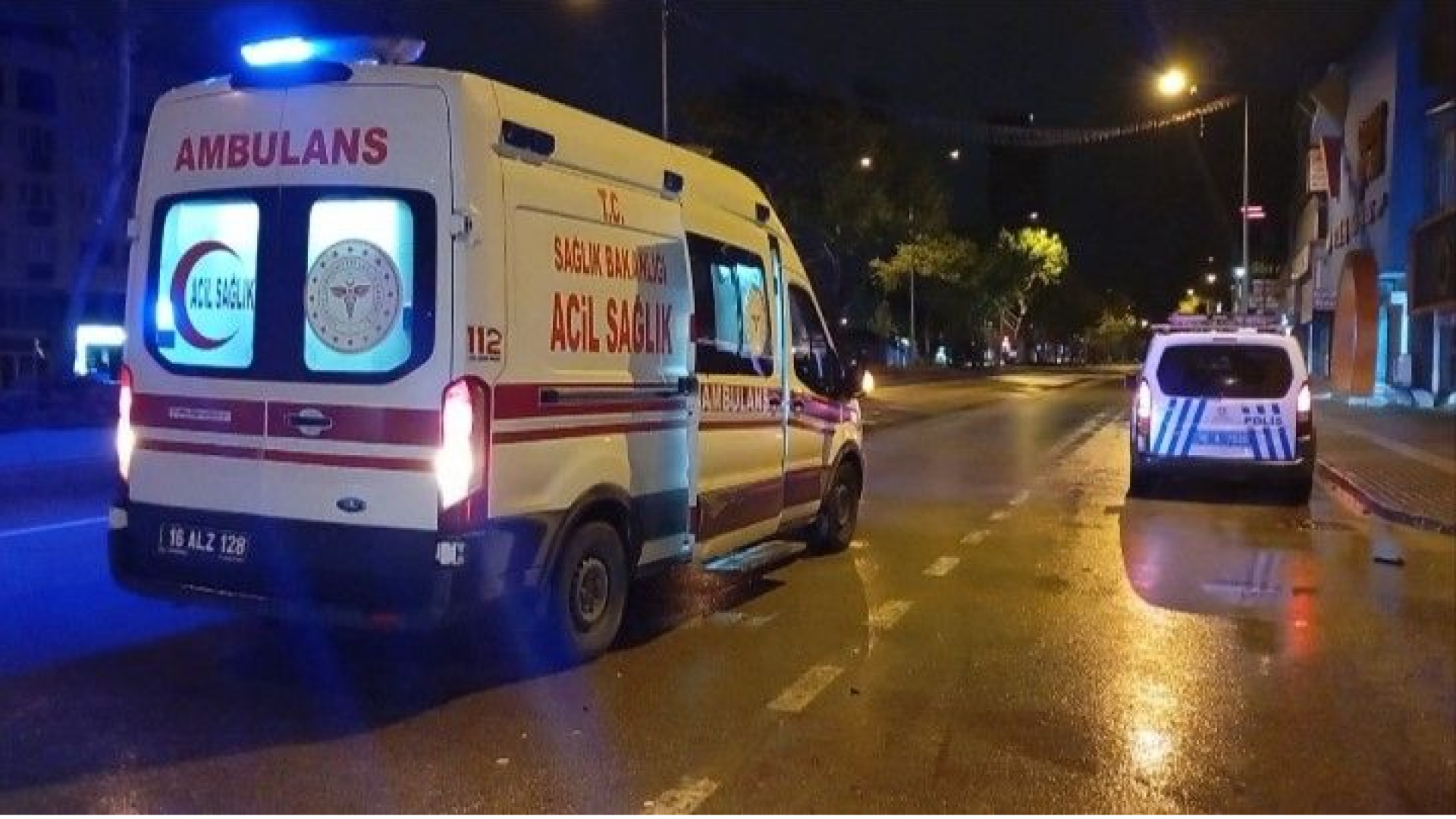 Bursa'da direksiyona alkollü geçen sürücü çarptığı yayayı ağır yaralayıp kaçtı! | Son dakika haberleri