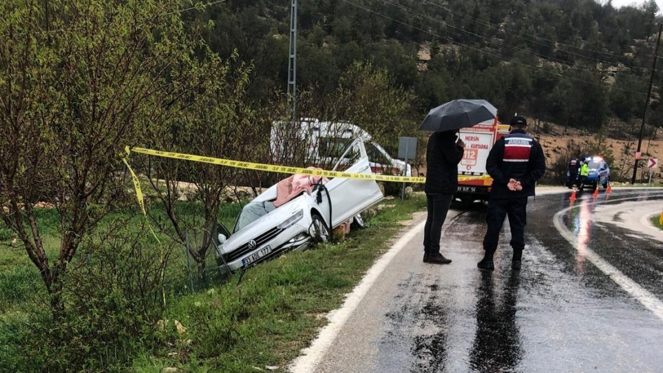 TIR ile otomobil çarpıştı: 1 ölü