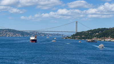 Arızalı gemi kurtarıldı