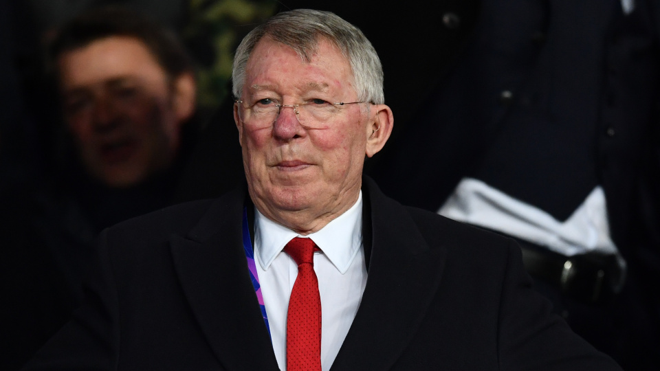 Alex Ferguson hastaneye kaldırıldı!