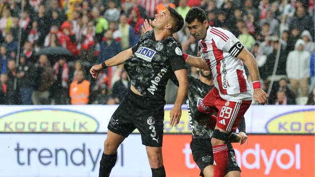 Antalya Derbisi'nde kazanan yok!