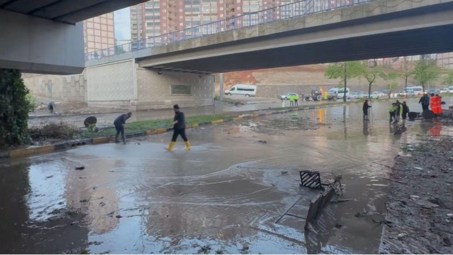 Gaziantep ve Afyonkarahisar'da eğitime 1 gün ara | Son dakika haberleri