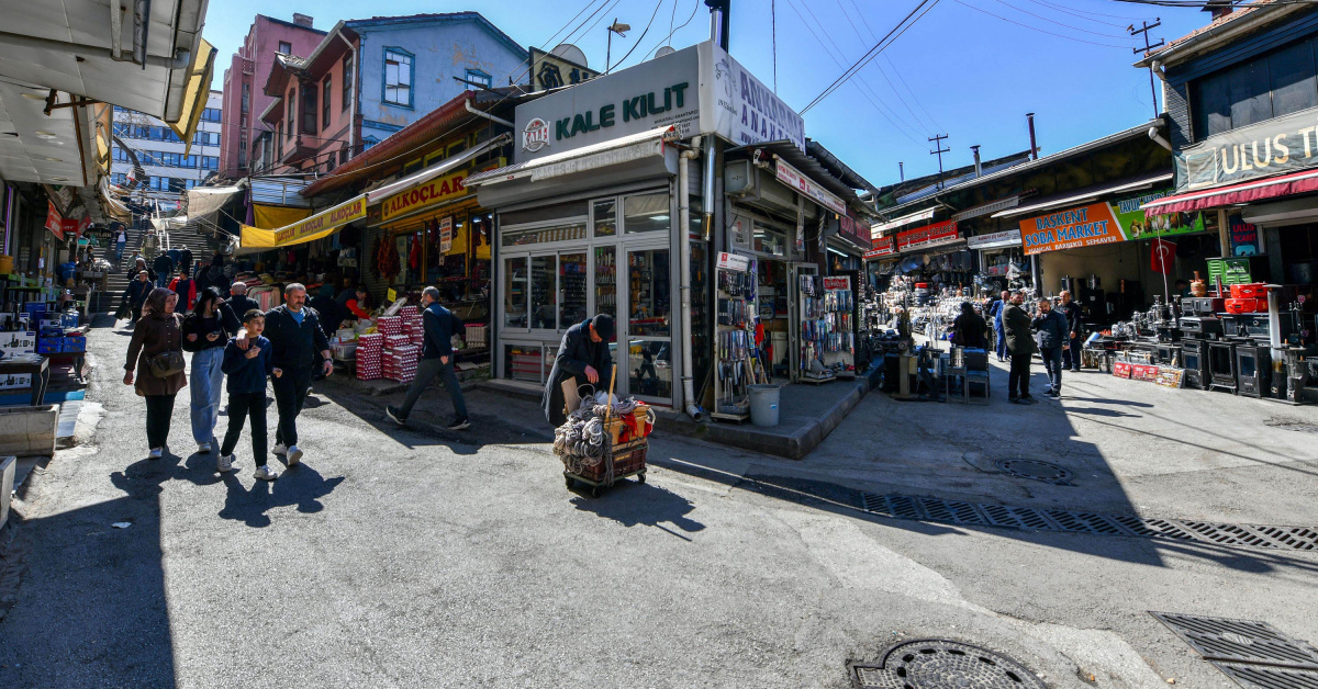 Ankara'da Tenekeciler Caddesi'nde Estetik Dokunuş