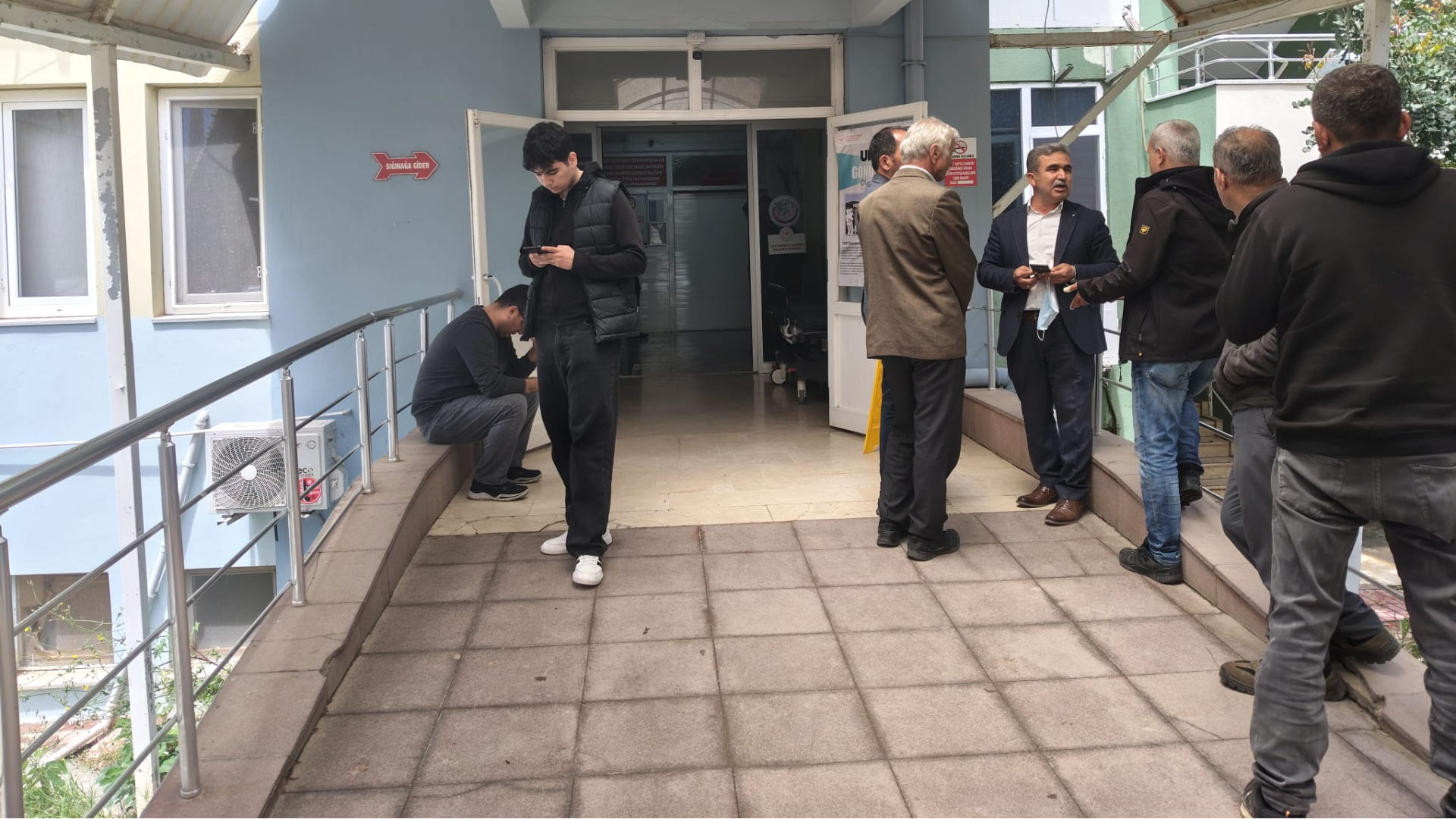 SON DAKİKA: Bulantı ve kusma şikayeti olan 2 çocuk öldü! Anne ve baba hastaneye kaldırıldı | Son dakika haberleri