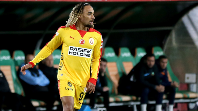Galatasaray'dan Sacha Boey kararı!